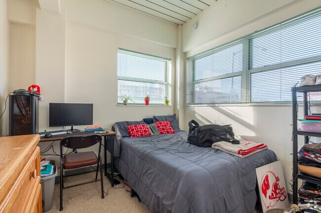 Park Terrace West Apartments - Location is Everything!, Madison, WI 53715 - photo 7