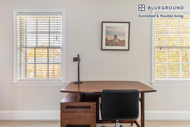 600 Bashford Ln unit FL3-ID762, Alexandria, VA 22314 - photo 4