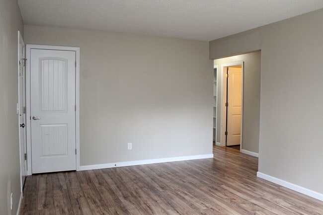 4609-4609 NE Killingsworth St unit 4605 - 05, Portland, OR 97218 - photo 5