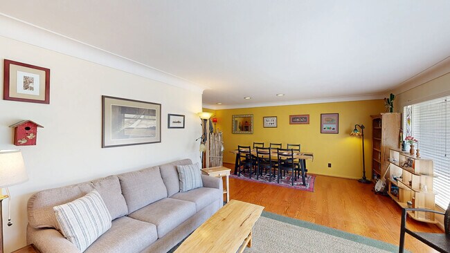 4426 Sheraton Rd, Ottawa Hills, OH 43615 - photo 2