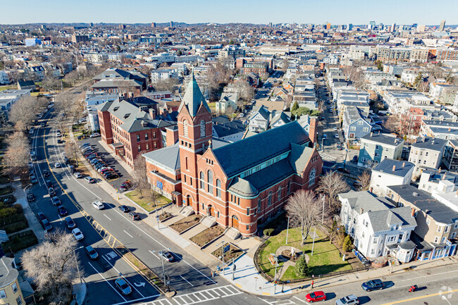 Saint John Paul II Catholic Academy - Columbia Campus is a Catholic school in Dorchester, MA.