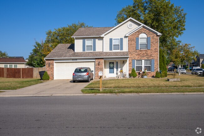 New Traditional homes are somewhat common in the Dover Estates area.
