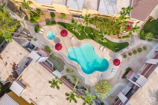 8145 E Camelback Rd, Scottsdale, AZ 85251