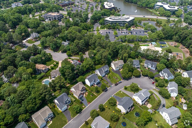 Quiet residential neighborhoods adjacent to the large business parks of Innsbrook.