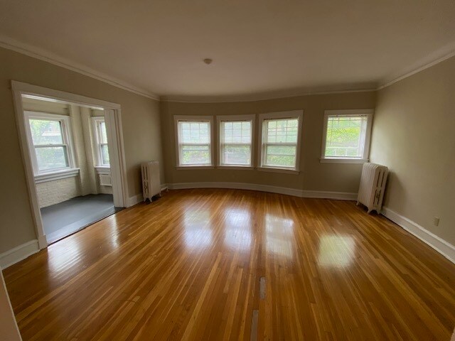 2534 N Prospect Ave unit D, Milwaukee, WI 53211 - photo 2