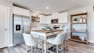 1958 Highview Terrace, Shakopee, MN 55379