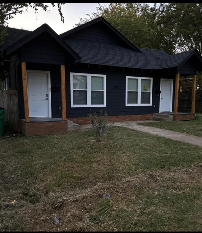 334 5th St SW Unit 1, Paris, TX 75460