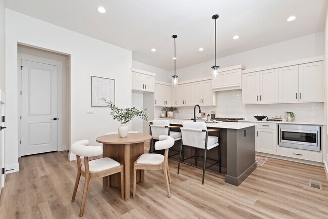 724 S Calhoun Ln, Star, ID 83669 - photo 7