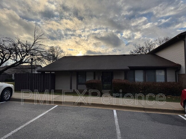 10114 Scotch Hill Dr, Upper Marlboro, MD 20774 - photo 2