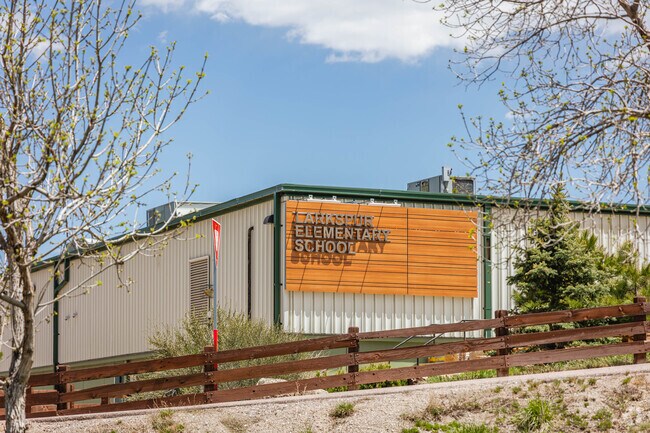Larkspur Elementary School