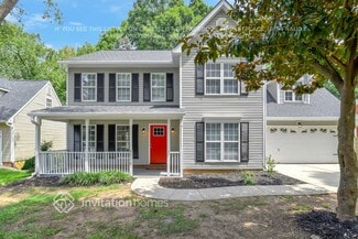 8718 Holly Creek Ct, Charlotte, NC 28216