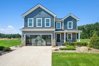 455 Riverside, Holly, MI 48442