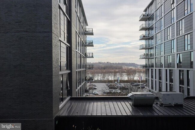 The Bower unit 410, Washington, DC 20003 - photo 4