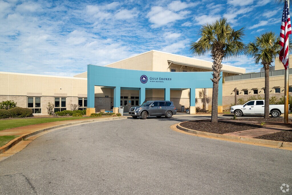 Gulf Shores High School is located just next to the elementary and middle schools.