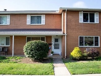 2472 Warren Pkwy Unit 19, Twinsburg, OH 44087