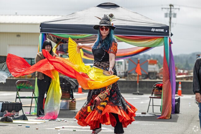 Ontario residents can drive a short distance to Sunday Morning Market in Aberdeen.