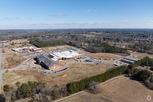 Full campus of Hartselle High School in Hartselle Alabama.