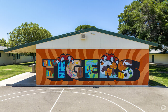 Fresno's Thomas Elementary School is represented by The Tigers.