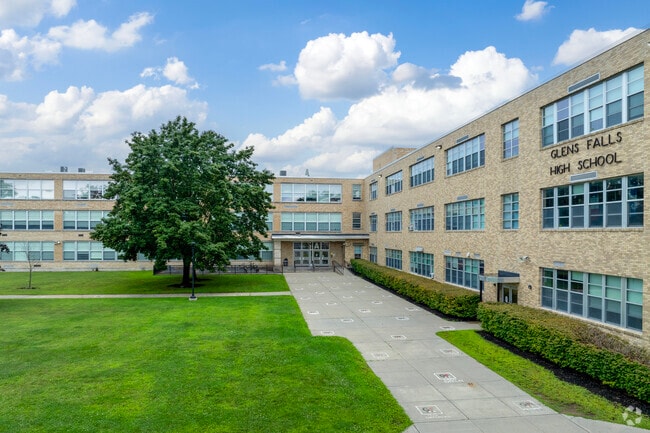 Clean air and good school systems are some of West Glens Falls greatest attributes.