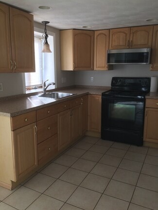 37 Cecilian Ave Unit 1st floor, Revere, MA 02151