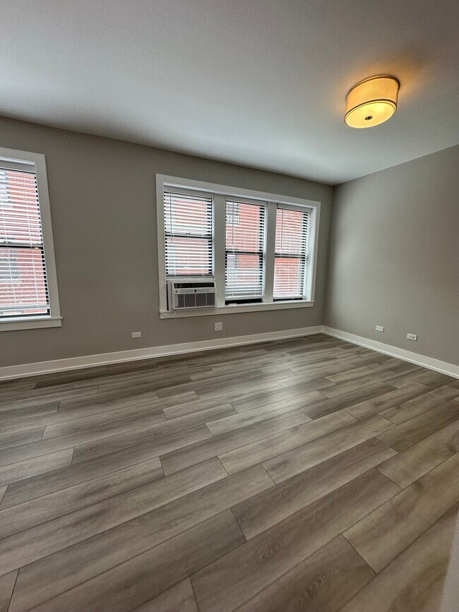 3943 N Janssen Ave unit 1, Chicago, IL 60613 - photo 3