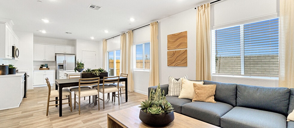 7266 W Ashcroft Ave unit 36949649, Fresno, CA 93723 - photo 1