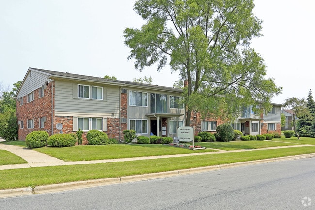 Patrick Henry Apartments