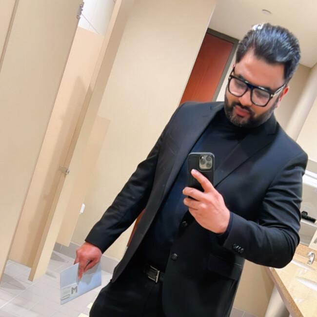 Agent Photo