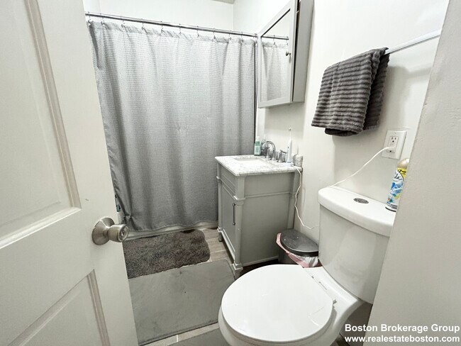 151 E Cottage St unit 1, Dorchester, MA 02125 - photo 7