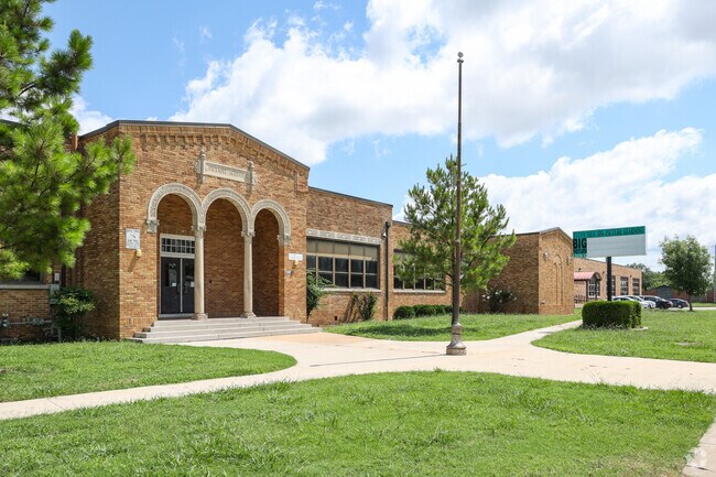 Tulsa MET Senior High School holds daily advisory periods for one to one guidance and planning.