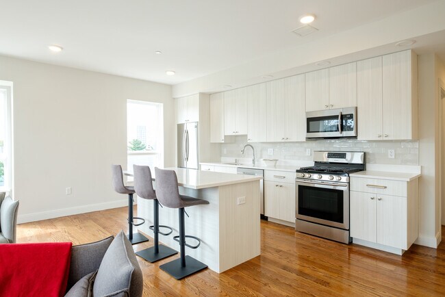 1 Everett St unit 201, Allston, MA 02134 - photo 3