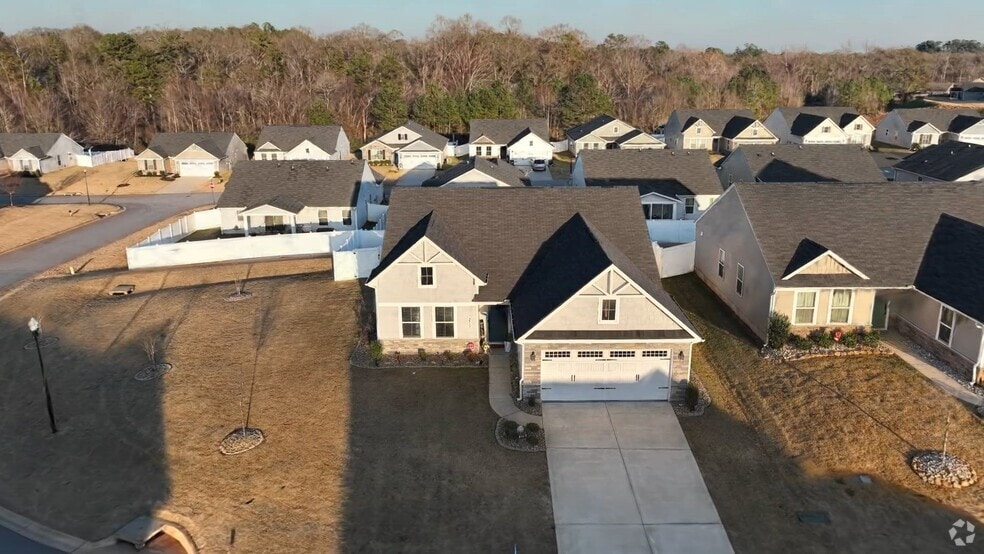 2315 Caffry Ln, Boiling Springs, SC 29316 - photo 2