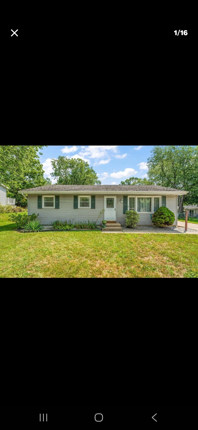 2963 W 74th Ave, Merrillville, IN 46410