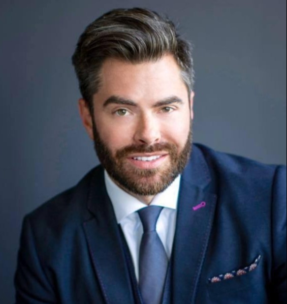 Agent Photo