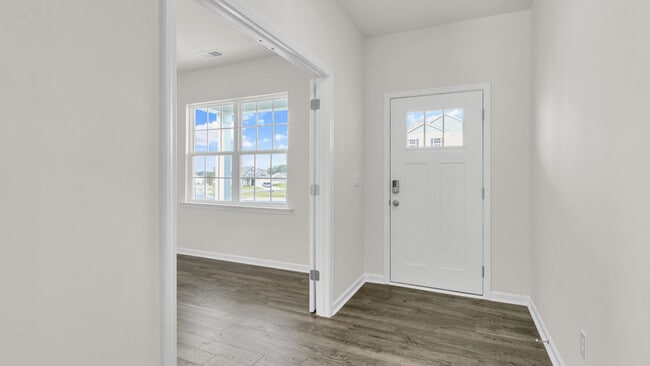 1001 Misty Creek Dr, Aberdeen, NC 28315 - photo 2