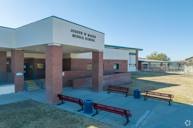 Magee Middle School serves grades 6-8.