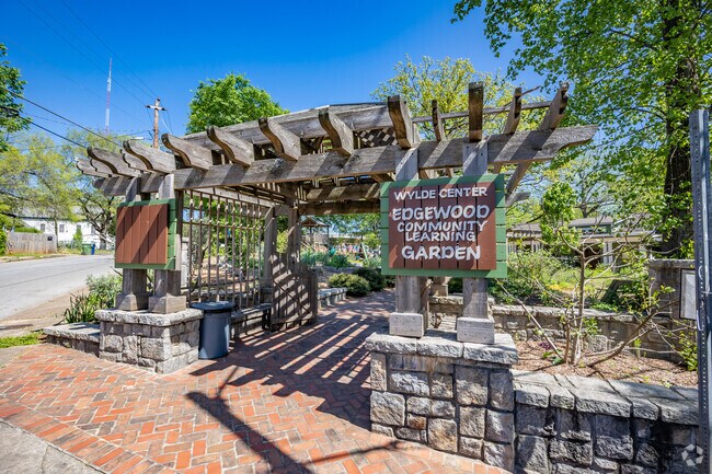 The Edgewood Community Learning Center and Garden is run by the Wylde Center, a non-profit that hosts urban greenspaces throughout Atlanta.