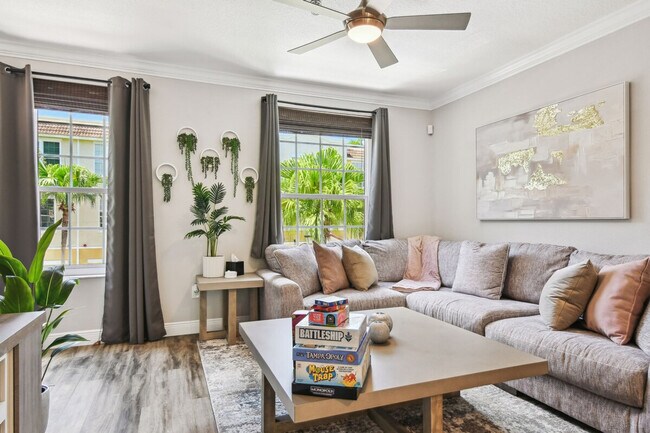 3174 Bayshore Oaks Dr unit ID1283035P, Tampa, FL 33611 - photo 3