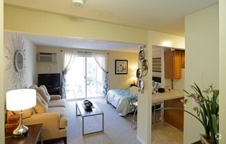 90 Gerrish Ave, East Haven, CT 06512