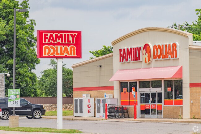 Family Dollar offers convenient home goods and grocery options for Geary residents.