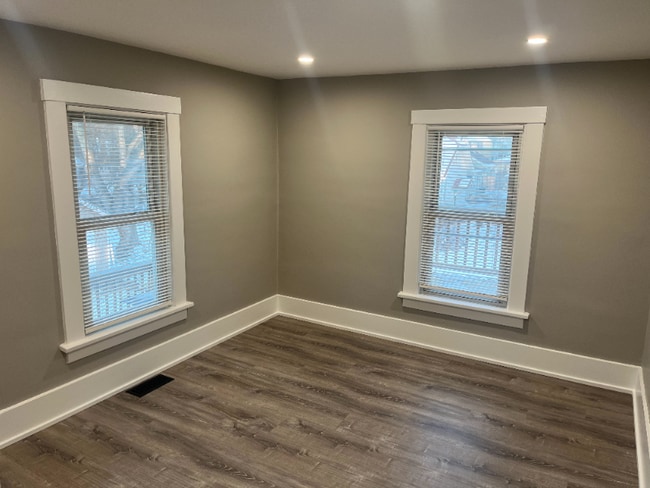 312 S Van Buren St unit A, Batavia, IL 60510 - photo 7