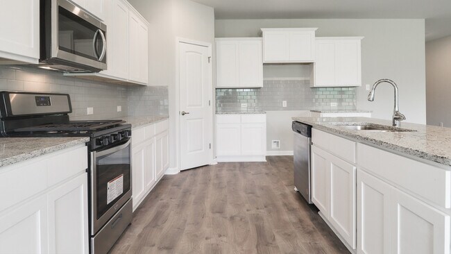 4673 W Ridge Rd, Lake Charles, LA 70607 - photo 5