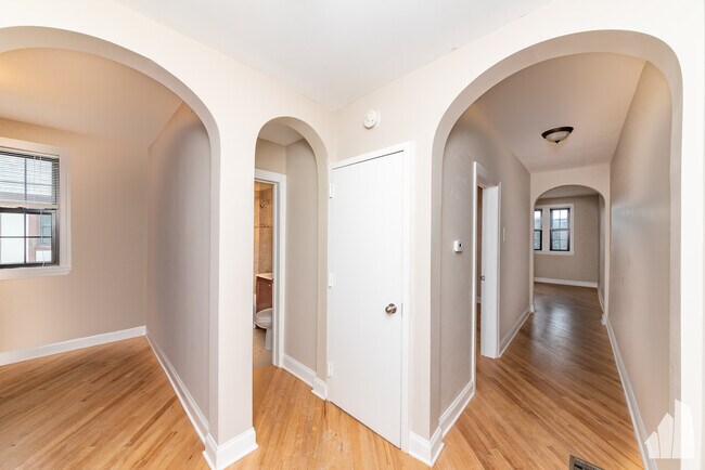 894 Green Bay Rd unit 894B-05, Winnetka, IL 60093 - photo 3