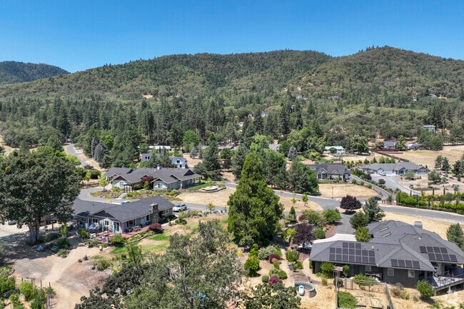 There are plenty of large homes in the Ruch neighborhood.