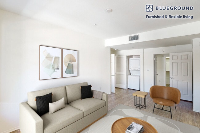 29128 Oak Creek Ln unit FL1-ID10743A, Agoura Hills, CA 91301 - photo 2