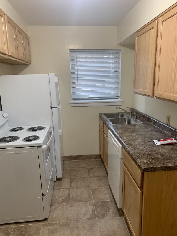 924 Cleveland Ave S unit 9, Saint Paul, MN 55116 - photo 2