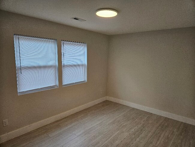 2044 Sandy Ford Rd unit 2044 Sandy Ford Rd, Chesnee, SC 29323 - photo 7