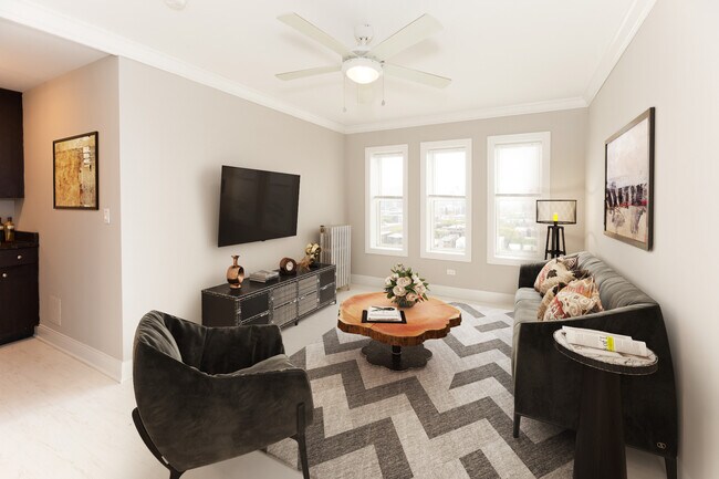 1246 W. Pratt, Chicago, IL 60626 - photo 2