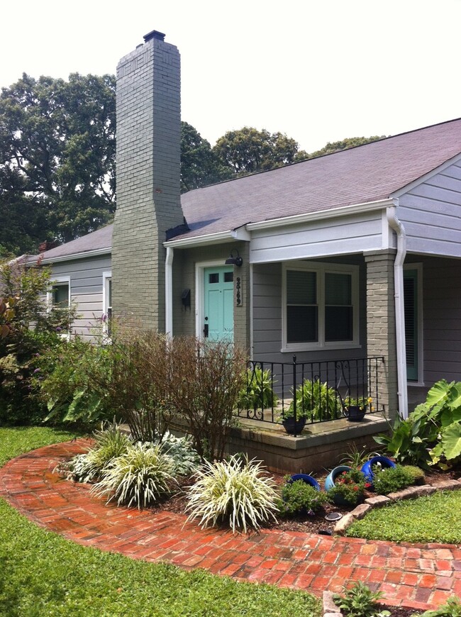 2489 Semmes St, East Point, GA 30344