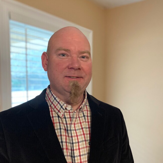 Tommy (T-Bo) Hataway